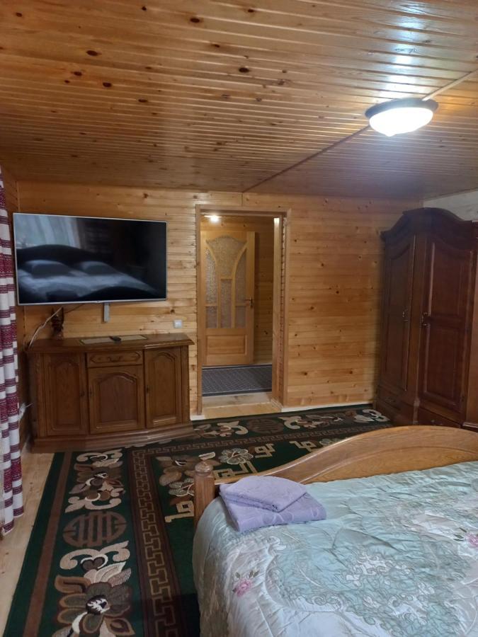 Садиба Федорчуків За рікою Шешоры Экстерьер фото